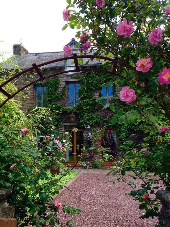 Gite Du Charme En Broceliande Mauron Eksteriør billede