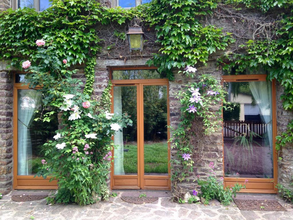 Gite Du Charme En Broceliande Mauron Eksteriør billede